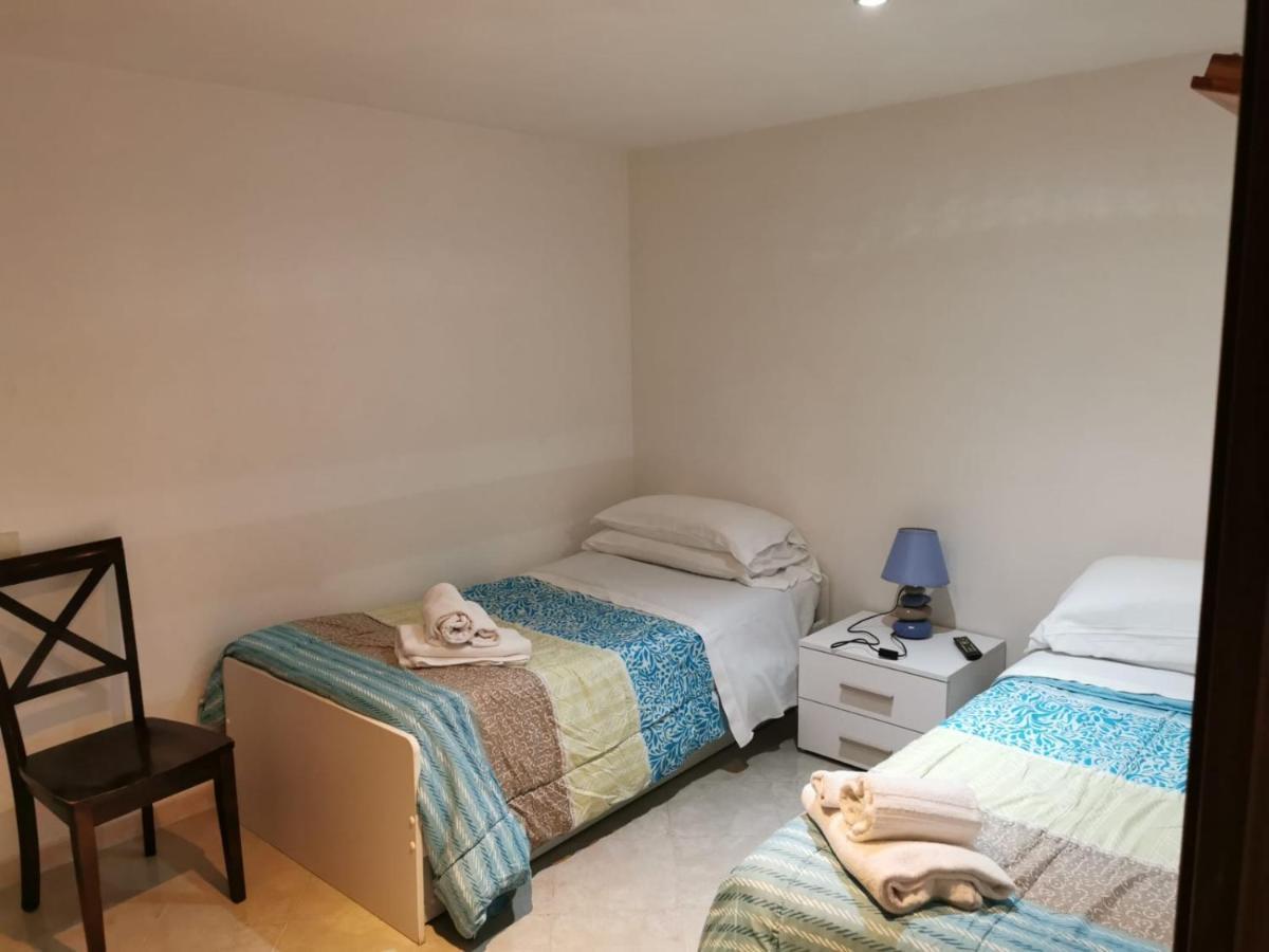 Relais Maria Luisa Locazione Turistica Di Simona Capaccio Bed & Breakfast ฟิวมิชีโน ภายนอก รูปภาพ