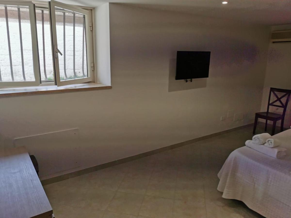 Relais Maria Luisa Locazione Turistica Di Simona Capaccio Bed & Breakfast ฟิวมิชีโน ภายนอก รูปภาพ