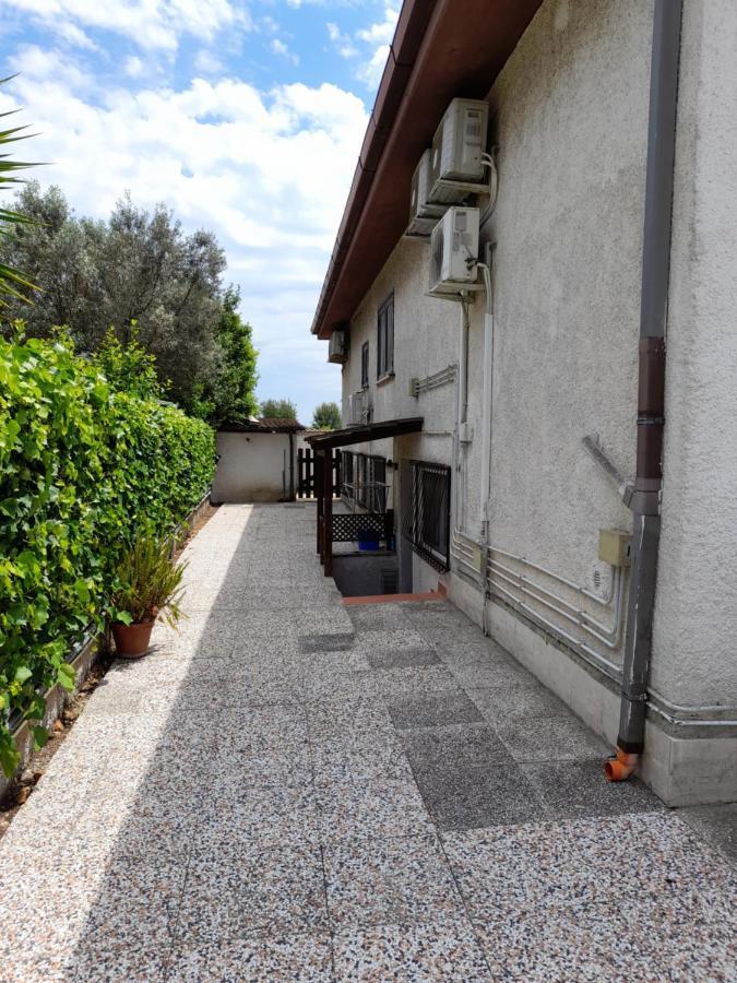 Relais Maria Luisa Locazione Turistica Di Simona Capaccio Bed & Breakfast ฟิวมิชีโน ภายนอก รูปภาพ