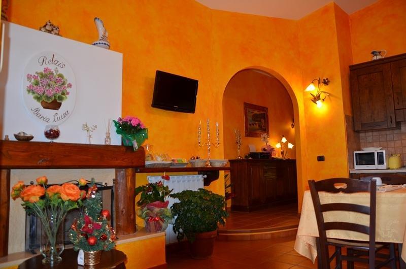 Relais Maria Luisa Locazione Turistica Di Simona Capaccio Bed & Breakfast ฟิวมิชีโน ภายนอก รูปภาพ