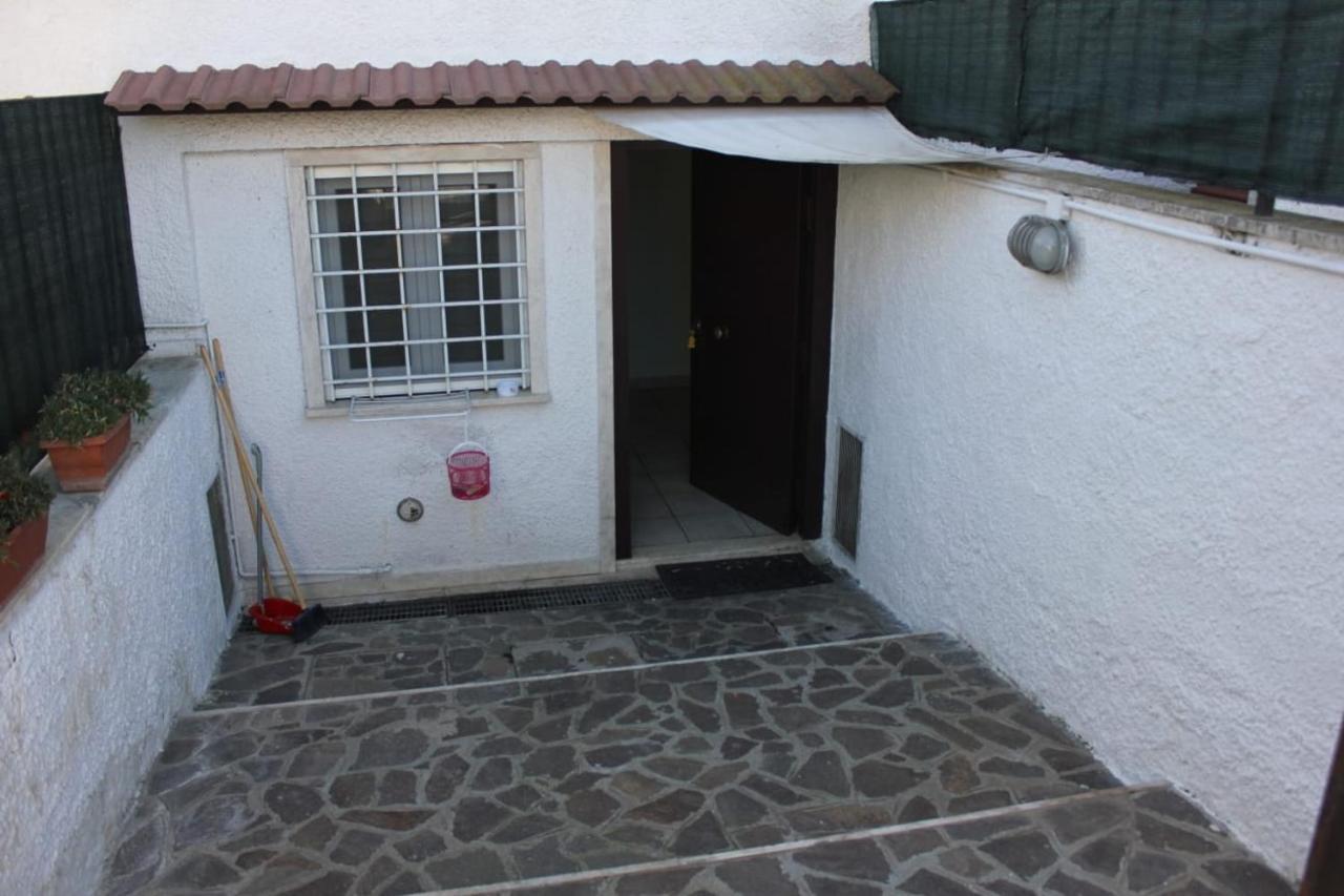 Relais Maria Luisa Locazione Turistica Di Simona Capaccio Bed & Breakfast ฟิวมิชีโน ภายนอก รูปภาพ